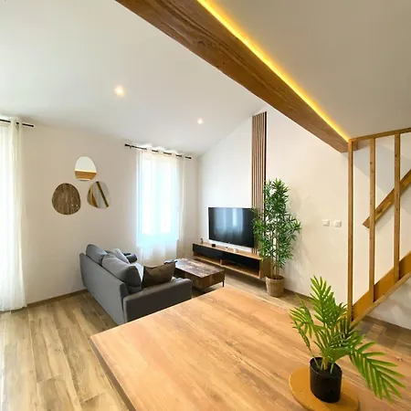 Mezzanine, Centre-ville Apartment Istres
